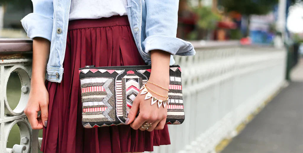 Why Minimalist Handbags Are Trending in Modern Fashion